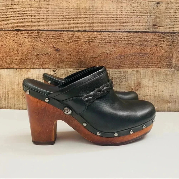 Ugg Kaylee Leather Clogs - Picture 2 of 8
